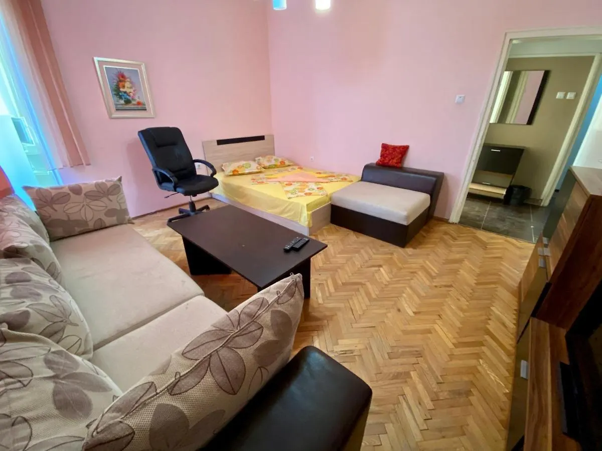 Apartment Asen Zlatarov Burgas City